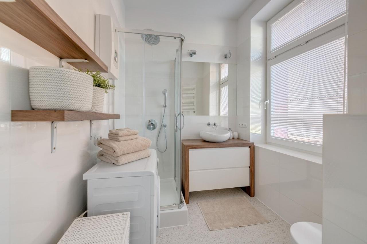 Studio In Main District In Gdansk Wrzeszcz Apartment Luaran gambar